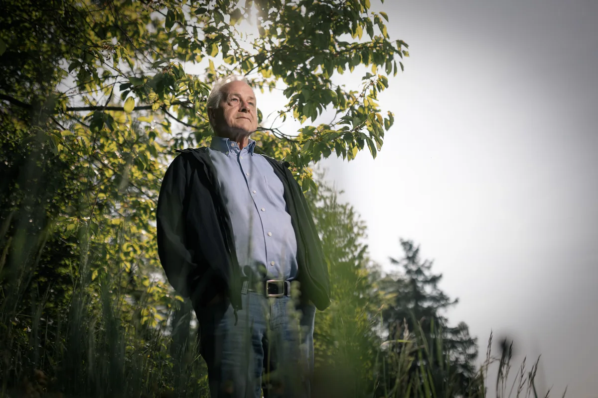 Paul Stopper porträtiert beim Känzeli, nahe seinem Wohnort